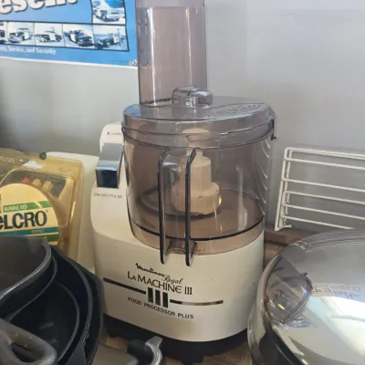 Sale Photo Thumbnail #221: Moulinex regal la machine iii food processor