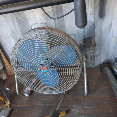 Sale Photo Thumbnail #560: Lakewood high velocity floor fan