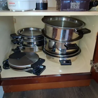 Sale Photo Thumbnail #377: Kitchen craft electric skillet and cuisinart waffle maker