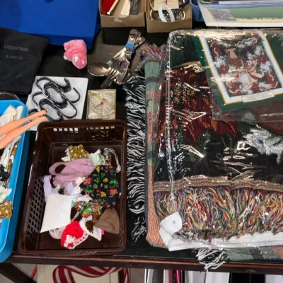 Sale Photo Thumbnail #412