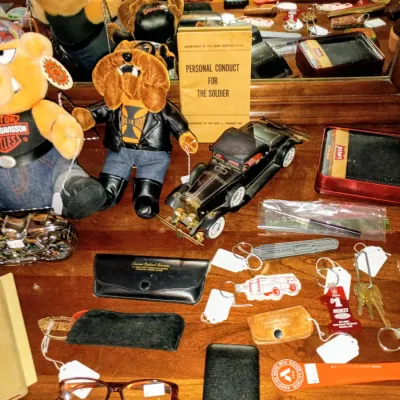 Sale Photo Thumbnail #393