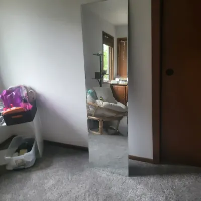Sale Photo Thumbnail #143