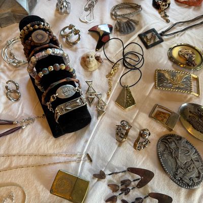 Sale Photo Thumbnail #177