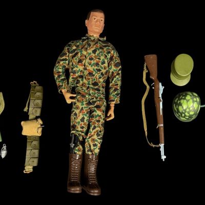 Sale Photo Thumbnail #219: Vintage 1964 G.I. Joe Camouflage Soldier Figure