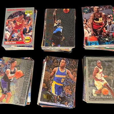 Sale Photo Thumbnail #233: Large Loose Lot of Vintage NBA Basketball Cards