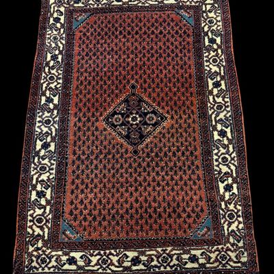 Sale Photo Thumbnail #298: Vintage Oriental Eastern Style Carpet