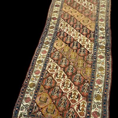 Sale Photo Thumbnail #304: Vintage Oriental Eastern Style Carpet