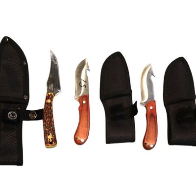 Sale Photo Thumbnail #274: 5 knives with sheaths