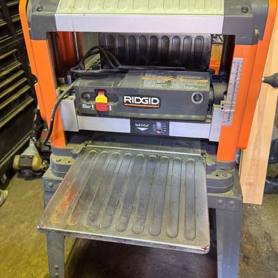 Sale Photo Thumbnail #64: RIDGID 13” Planer
