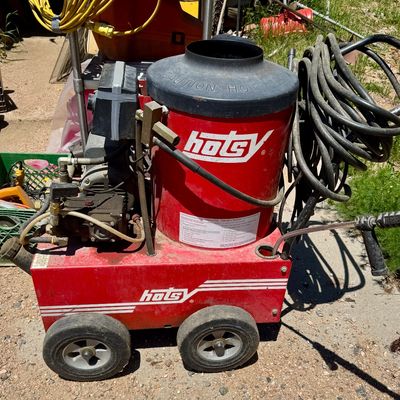 Sale Photo Thumbnail #67: Hotsy Pressure Washer
