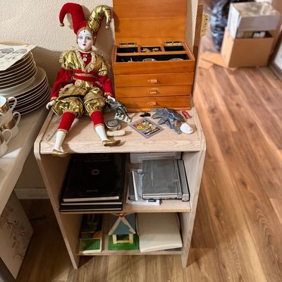 Sale Photo Thumbnail #105