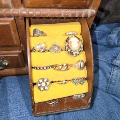 Sale Photo Thumbnail #155