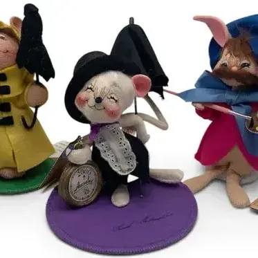 Sale Photo Thumbnail #17: 3 Annalee Dolls – 2000 Celebration, Painter & Raincoat Mouse, Vintage Collectibles