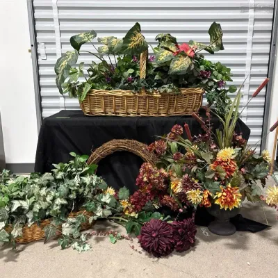 CJ151 Artificial Foliage And Flower Arrangements 