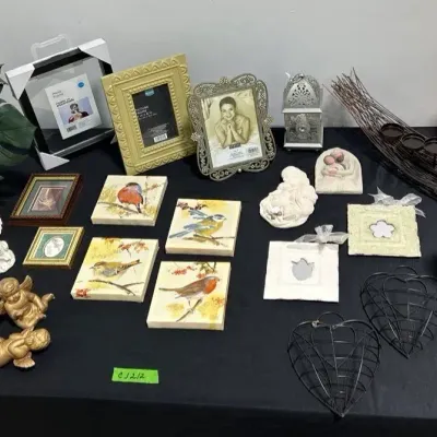 CJ212 Picture Frames, Cherubs & Candle Holders