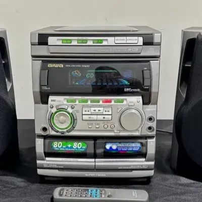 CJ204 Aiwa Audio Stereo System 3 CD Disc & Speakers
