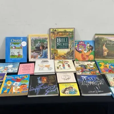 CJ218 Assorted Vintage Used Children’s Books By Various Authors 