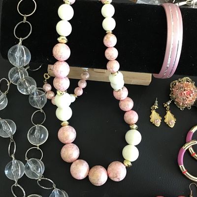 Mixed Jewelry Lot