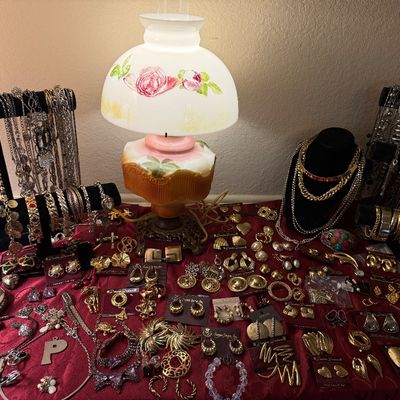 Sale Photo Thumbnail #201