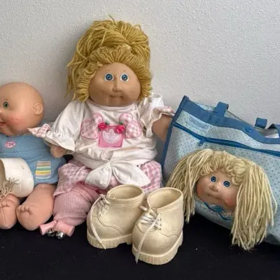 CABBAGE PATCH KIDS Doll & Baby With Special Purse & Extra Clothes 
