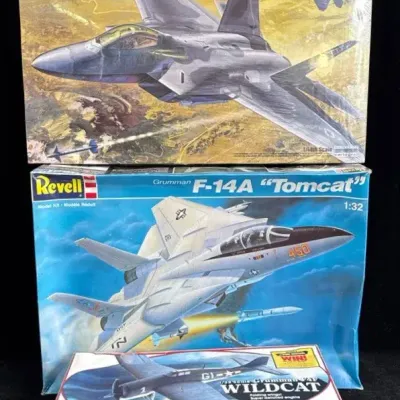 3 Vintage Model Plane Kits * Revell 1/32 Scale Grumman F4F Wildcat * 