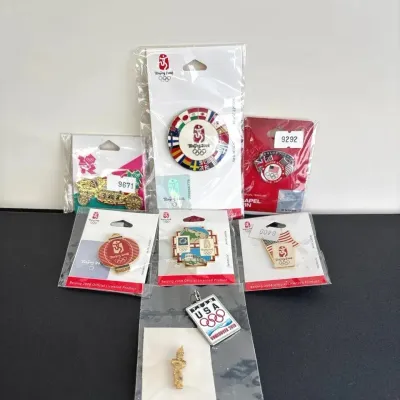 New London and Beijing Olympic Souvenir Lapel Pins * Vancouver 2010 Loose Pendant