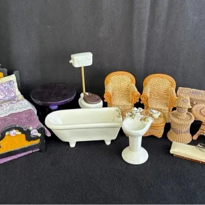 Variety of Dollhouse Furniture * 5  Different Sets and Sizes 