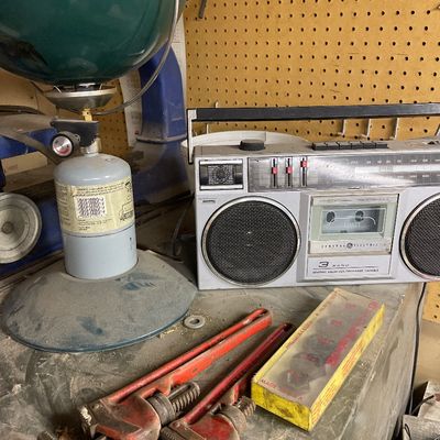 Sale Photo Thumbnail #46: Misc garage items