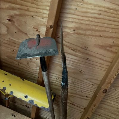 Sale Photo Thumbnail #270: Yard tools