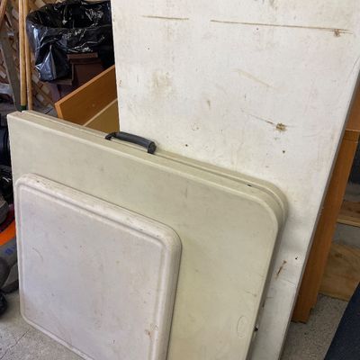 Sale Photo Thumbnail #157: Folding tables