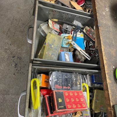 Sale Photo Thumbnail #41: Misc garage items