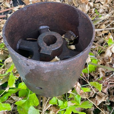 Sale Photo Thumbnail #273: Metal piece