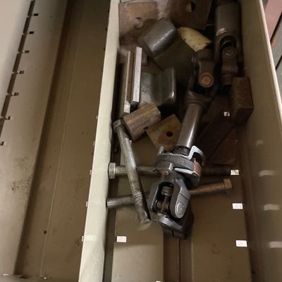 Sale Photo Thumbnail #57: Heavy duty cabinet