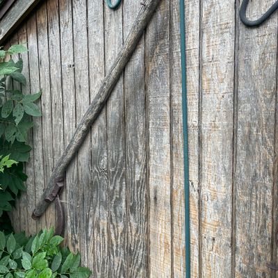 Sale Photo Thumbnail #232: And metal decor