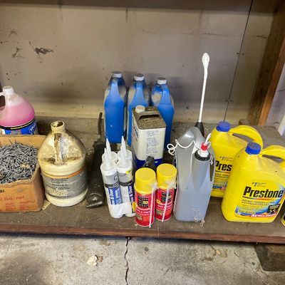 Sale Photo Thumbnail #14: Misc garage items