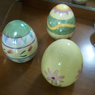 Sale Photo Thumbnail #71: Ceramic Eggs