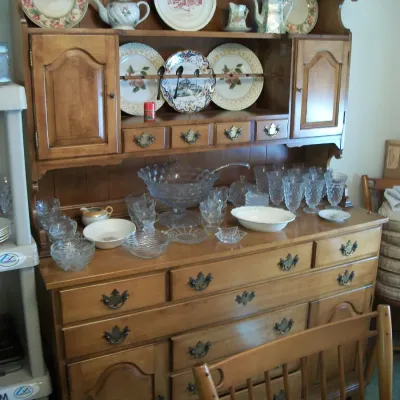 Sale Photo Thumbnail #24: Vintage Ethan Allen Solid Maple Hutch