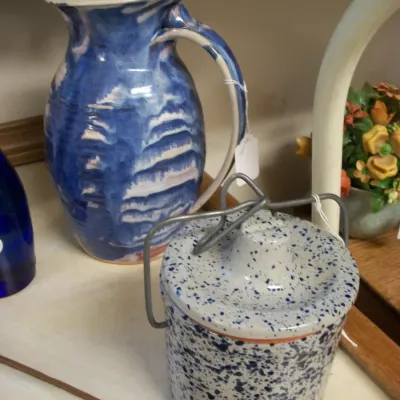 Sale Photo Thumbnail #79: Ceramics