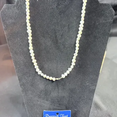 Vintage Genuine Pearl Necklace 14K Gold Clasp + 14K GP Precious Feet Pin(weight TBD)