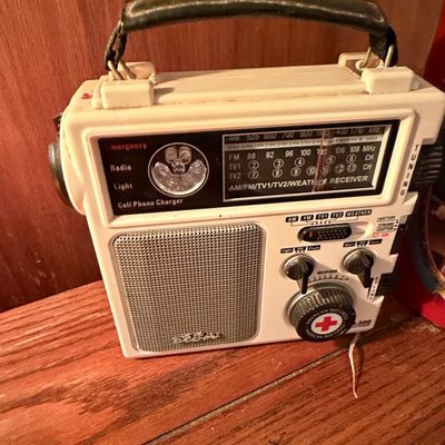 Sale Photo Thumbnail #376: American Red Cross FR300 Emergency Radio