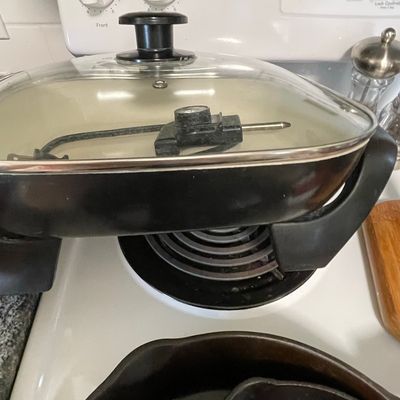 Sale Photo Thumbnail #202: Oster 12-Inch Electric Skillet with Glass Lid