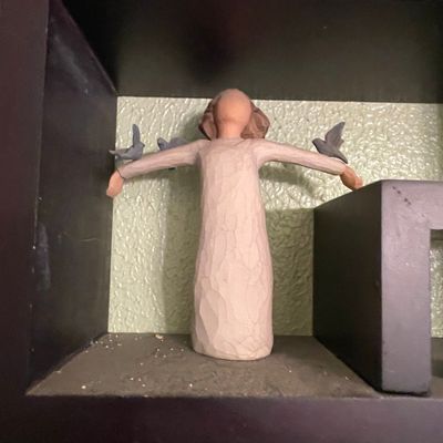 Sale Photo Thumbnail #345: Willow Tree 'Happiness' Figurine #26130