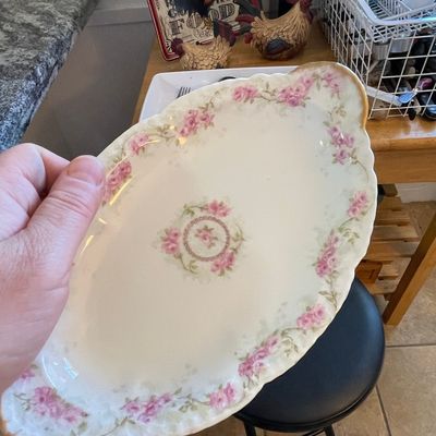 Sale Photo Thumbnail #417: Theodore Haviland Limoges Pink Rose Garland Oval Serving Platter