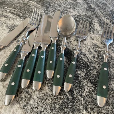 Sale Photo Thumbnail #439: Hampton Silversmiths Stainless Flatware Set