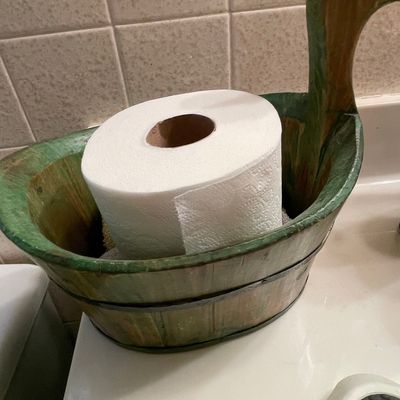 Sale Photo Thumbnail #574: Vintage Swan-Form Wooden Toilet Paper Holder