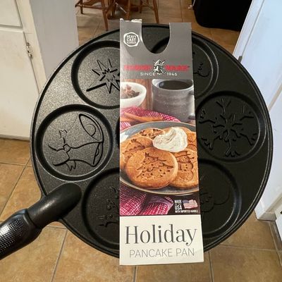 Sale Photo Thumbnail #297: Nordic Ware Holiday Pancake Pan