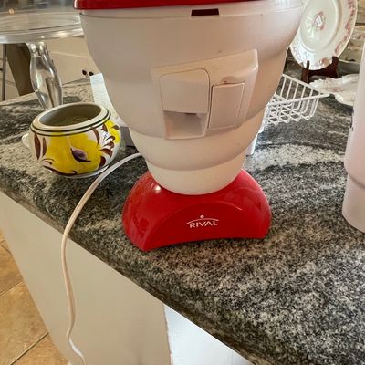 Sale Photo Thumbnail #342: Rival Popcorn Popper