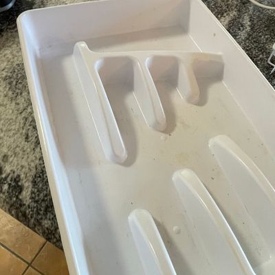 Sterilite 6 Compartment White Plastic Cutlery Tray