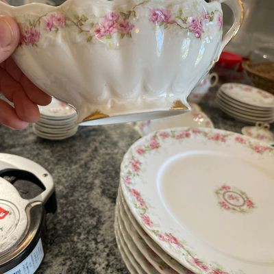 Sale Photo Thumbnail #302: Vintage Pink Rose Floral Porcelain Serving Dish