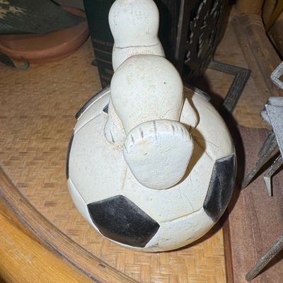 Sale Photo Thumbnail #391: Vintage Peanuts Snoopy Soccer Ball Coin Bank